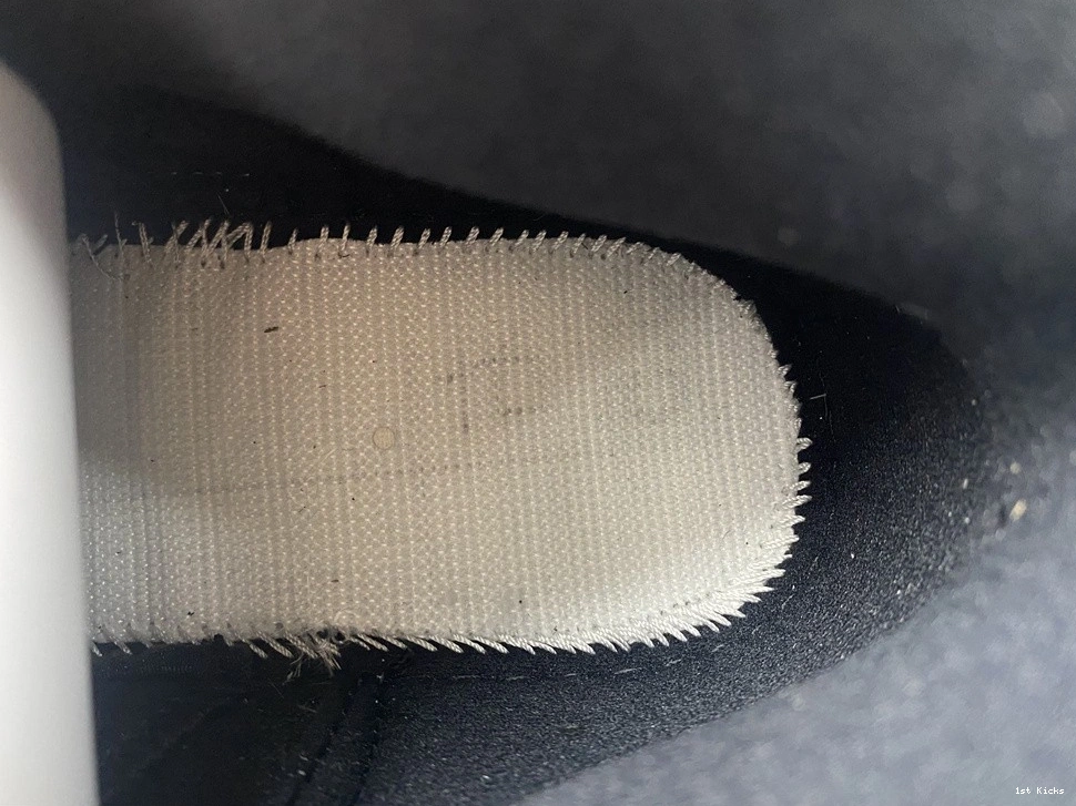 - 12 Playoffs CT8013-006 Retro (2022) Jordan 1107